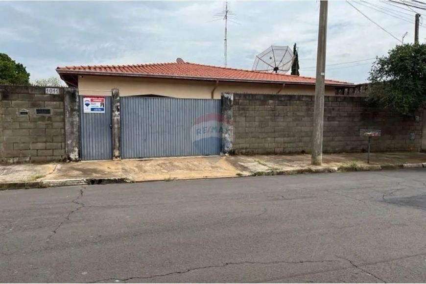 Casa Espaçosa na Vila José Kalil Aun, Cosmópolis