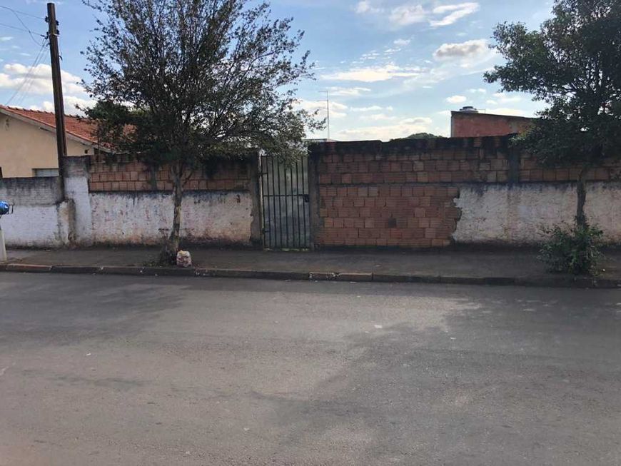 Terreno para residência ou comércio próximo Supermercado Enxuto - Cosmópolis