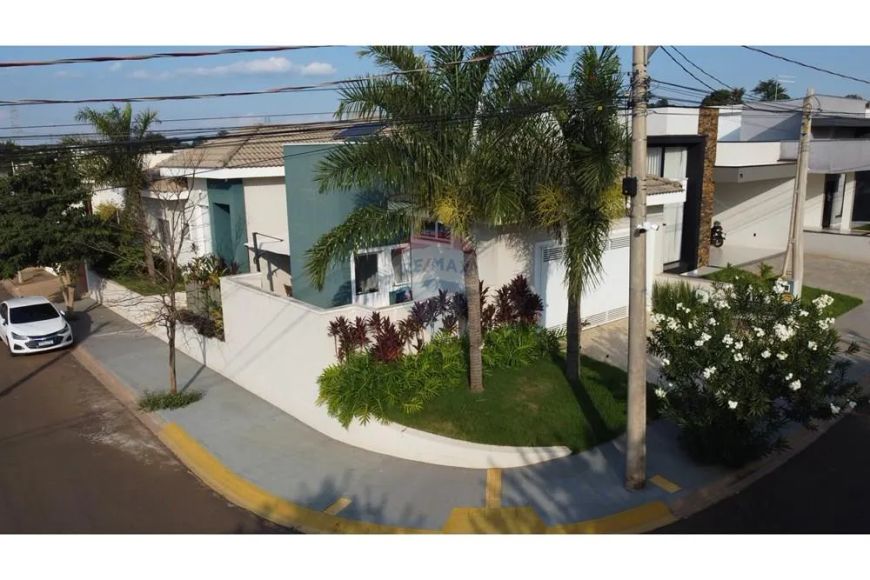 Casa com 2 quartos e 1 suíte