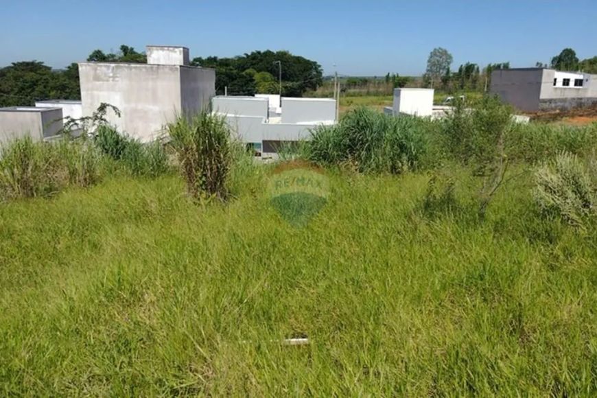"Terreno no Parque dos Girassóis: Invista Já!"