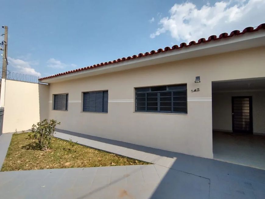 Casa à venda no bairro Vila José Kalil Aun em Cosmópolis