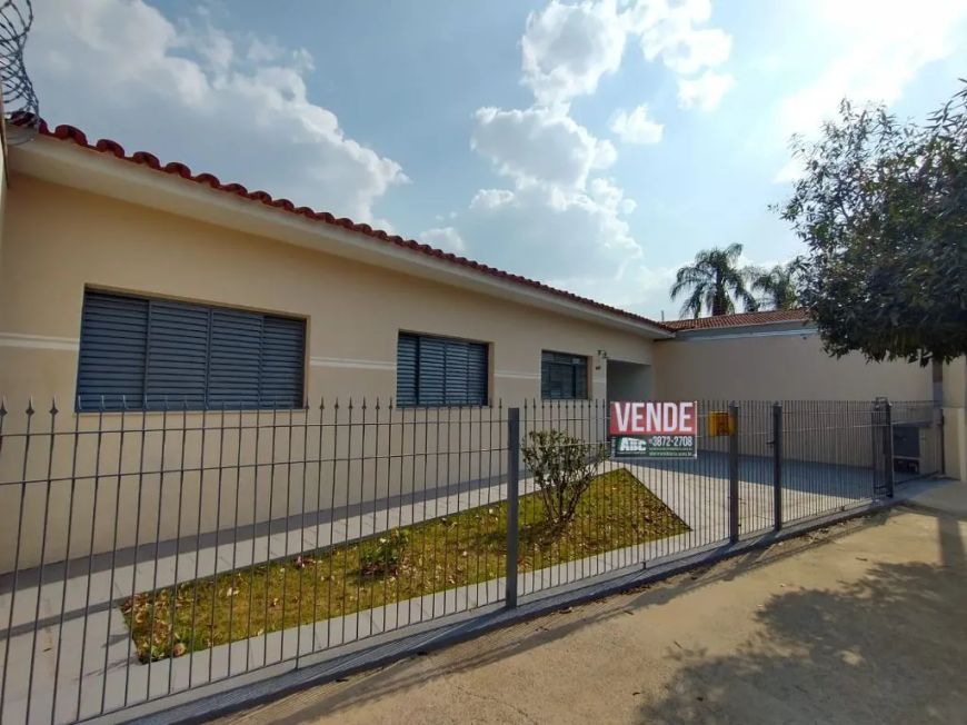 Casa à venda no bairro Vila José Kalil Aun em Cosmópolis