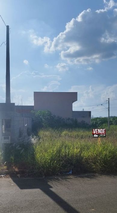 Terreno à venda no Bairro Residencial Dona Chiquinha em Cosmópolis