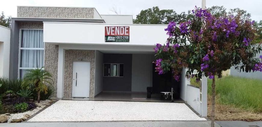 Venda de Casas / Padrão na cidade de Cosmópolis