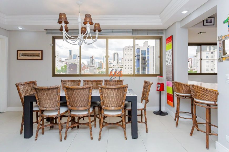 Apartamento de 4 Quartos no Edifício Episode Building