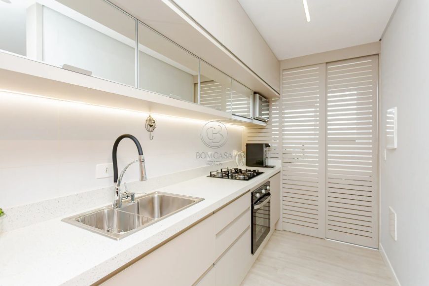 Apartamento com 2 dormitórios à venda com 86.38m² por R$ 880.000,00 no bairro Água Verde - CURITIBA