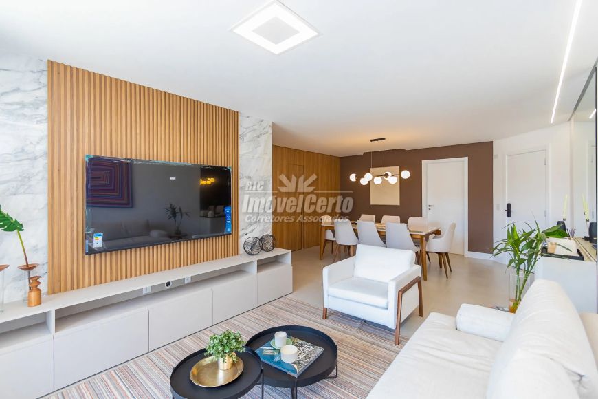 Belissímo Apartamento com 131.19m² Útil, Máxima Orientação Solar, Seminário-Curitiba/PR