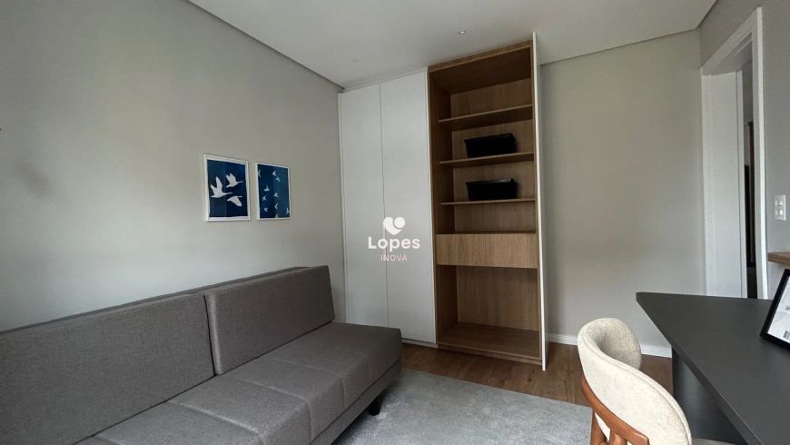Apartamento com 2 quartos e 1 suíte, sacada com churrasqueira, área de 62,32m², 1 vaga de garagem.