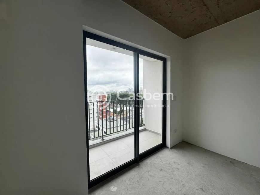 Apartamento com 24.36 m² à venda no bairro Prado Velho.