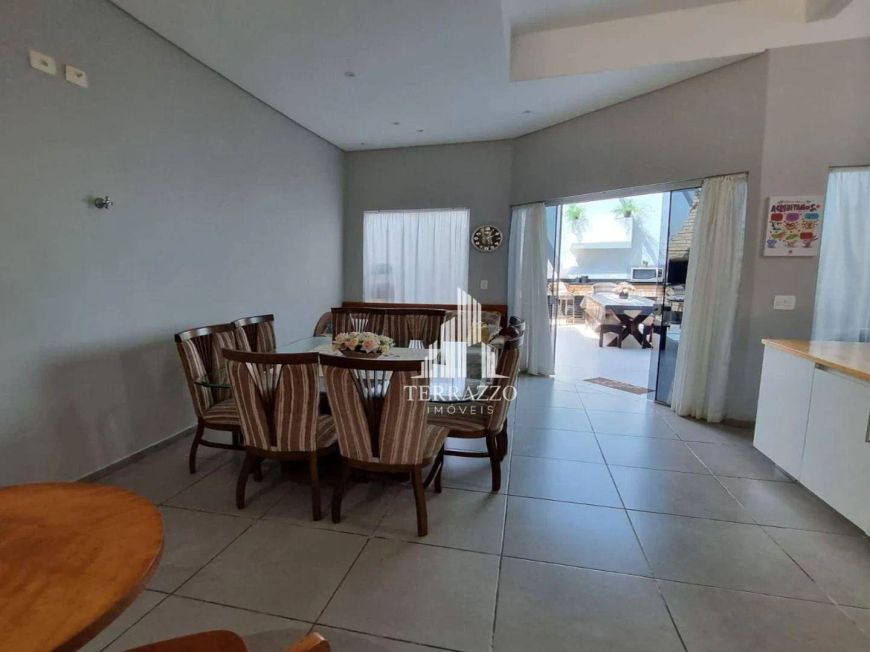 Sobrado à venda, 240 m² por R$ 798.000,00 - Cajuru - Curitiba/PR