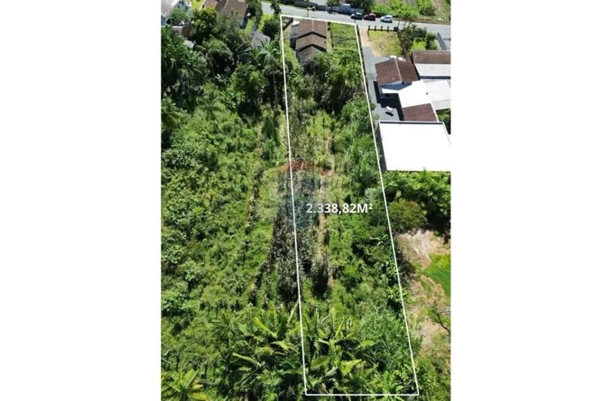 Terreno com 2.338 m² a venda no bairro Ribeirão das Pedras