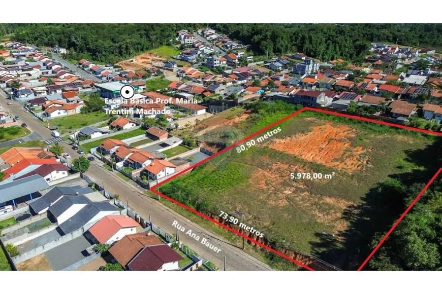 Terreno Estratégico de 5970 M² à Venda em Indaial!