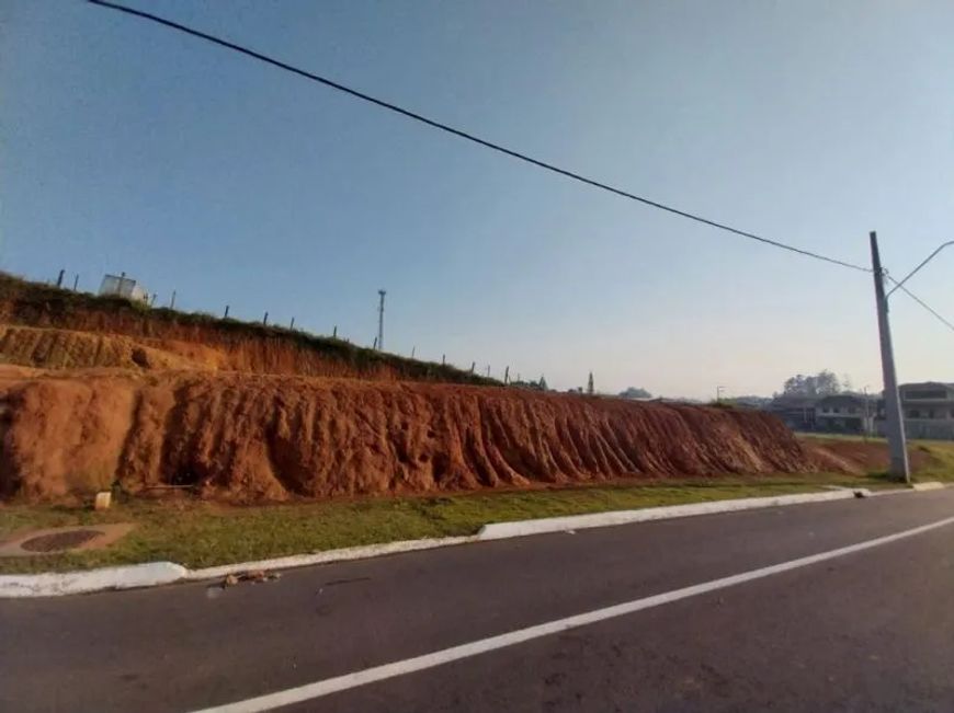 Terreno com 19,5 Metros de Frente