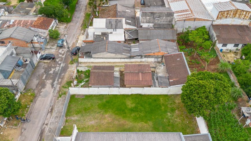 Imóvel para venda com 354 metros no Boqueirão, com 3 casas de aluguel