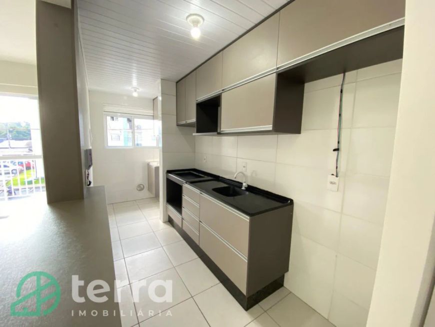 APARTAMENTO EM CONDOMINIO COM PISCINA, ÁREA DE FESTA , PLAYGRAUND E QUADRA