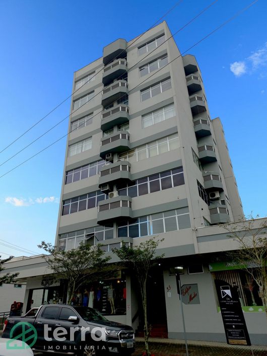 Ampla Sala Comercial no centro de Indaial No Edifício Menke