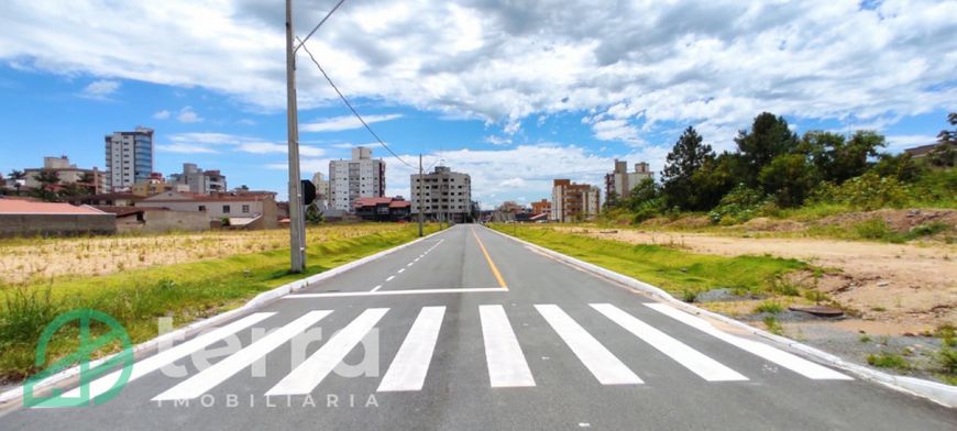 Lindo Terreno No Bairro das Nações