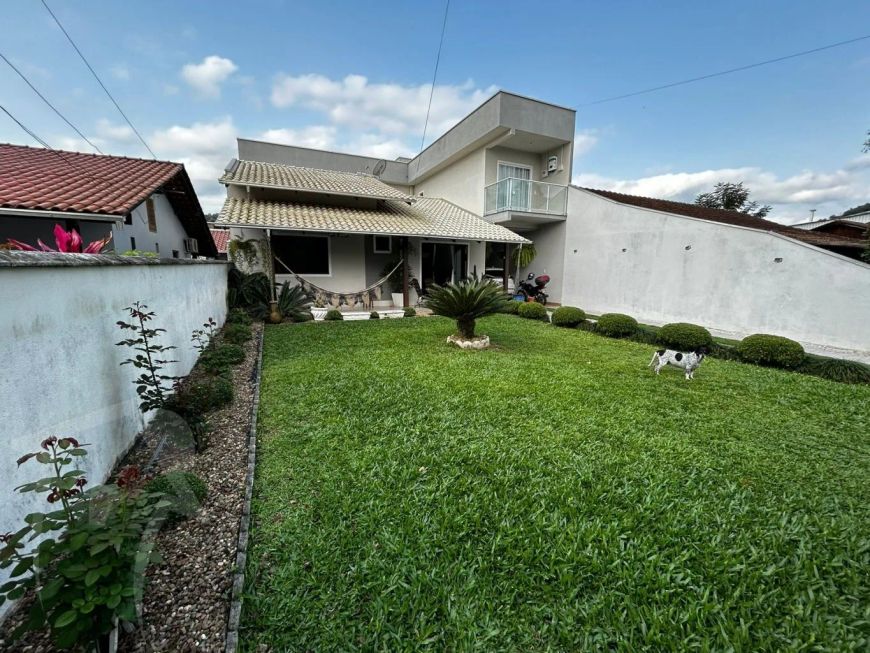 Casa com 6 quartos - Estrada das Areias