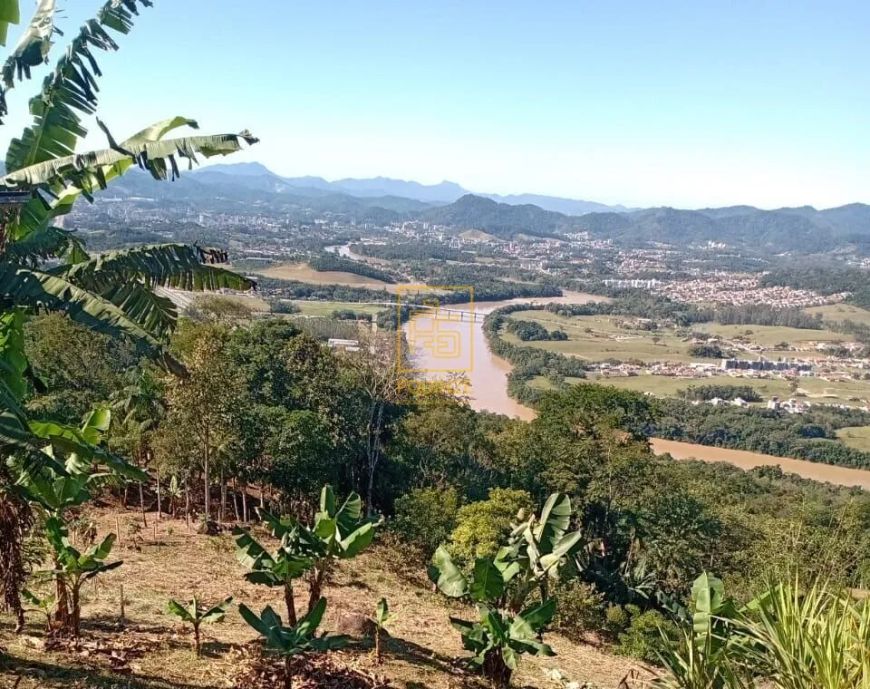 Lindo terreno para sitio com vista encantadora