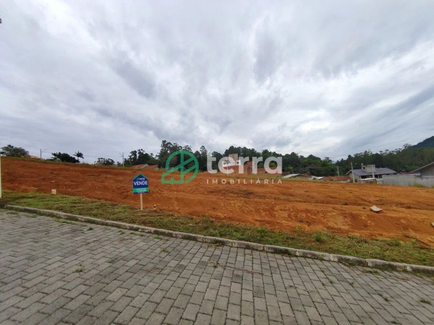 Lindo Terreno no Loteamento Terra Nobre
