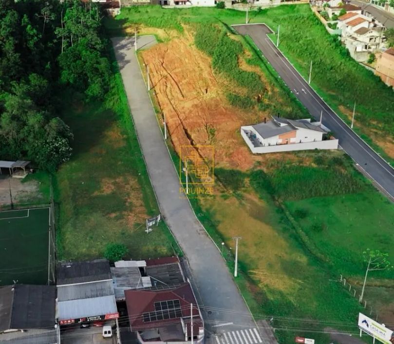 Terreno a 1,9 Km do centro de Indaial