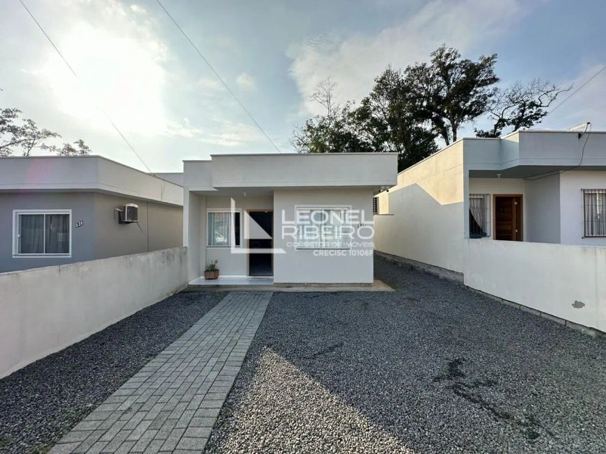 Casa com 2 dormitórios à venda, 53,35m² no bairro Carijós - Indaial/SC