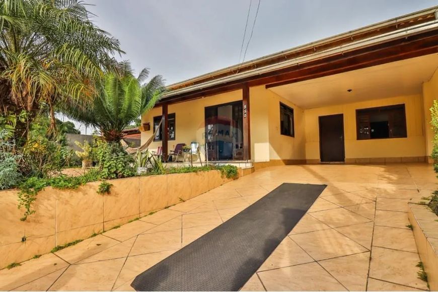 Imóvel com duas casas a venda em Indaial, SC!