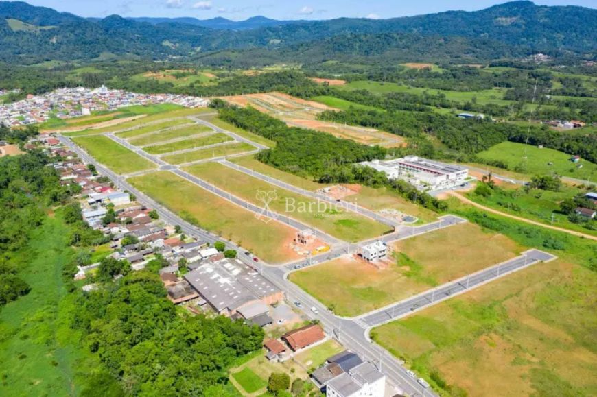 Loteamento jardim Europa em Indaial com 413,00 m² de área total