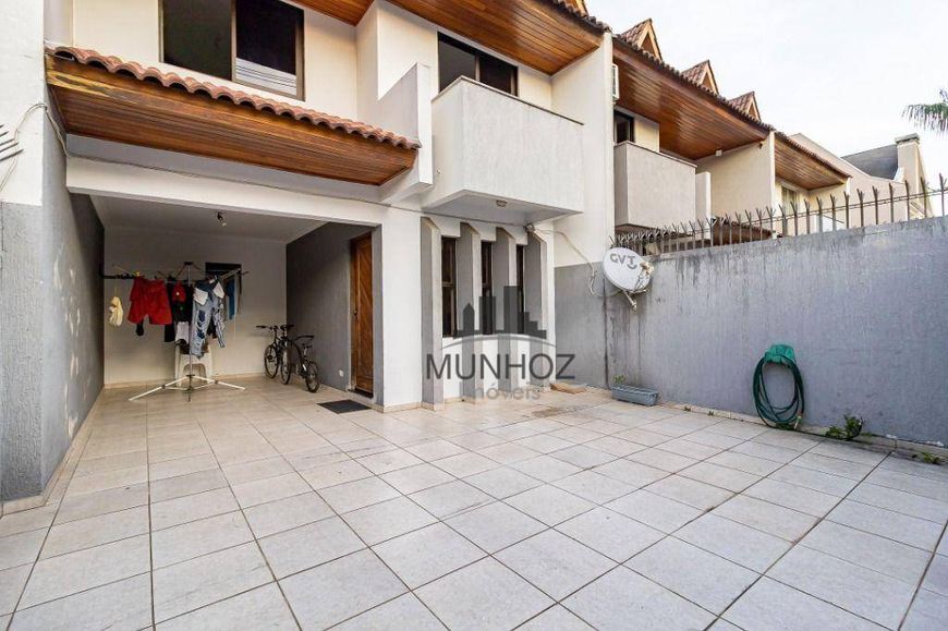 Sobrado com 3 dormitórios à venda, 135 m² por R$ 710.000,00 - Jardim das Américas - Curitiba/PR