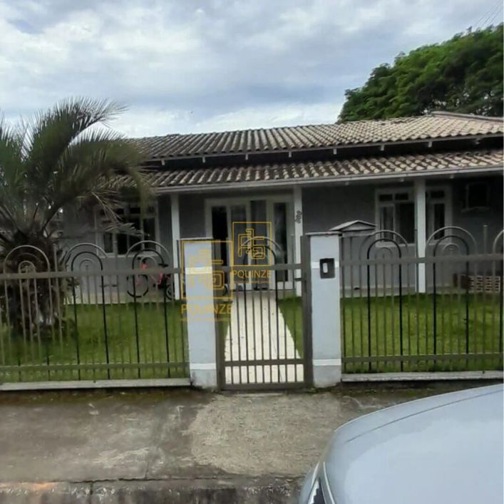 Casa no bairro Carijós em Indaial, rendendo aluguel.