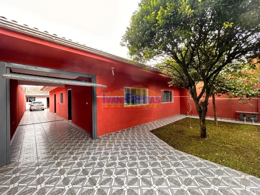 Residência em Ótima Localização No Portão.