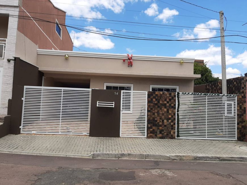 Terreno com Linda Casa não Averbada no Pinheirinho