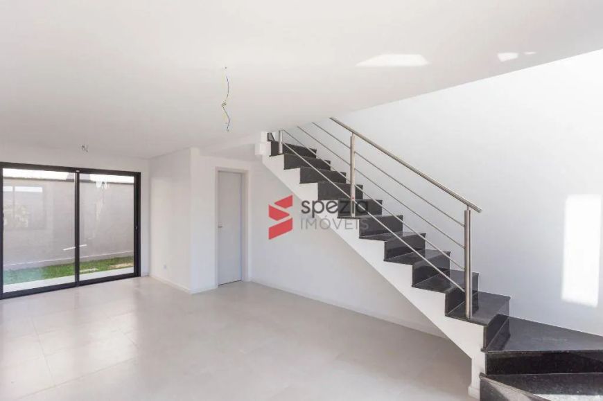 Sobrado com 3 dormitórios à venda, 103 m² por R$ 680.000,00 - Atuba - Curitiba/PR