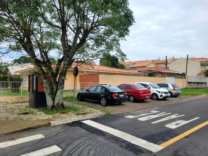 Casa comercial Cajuru 235m2