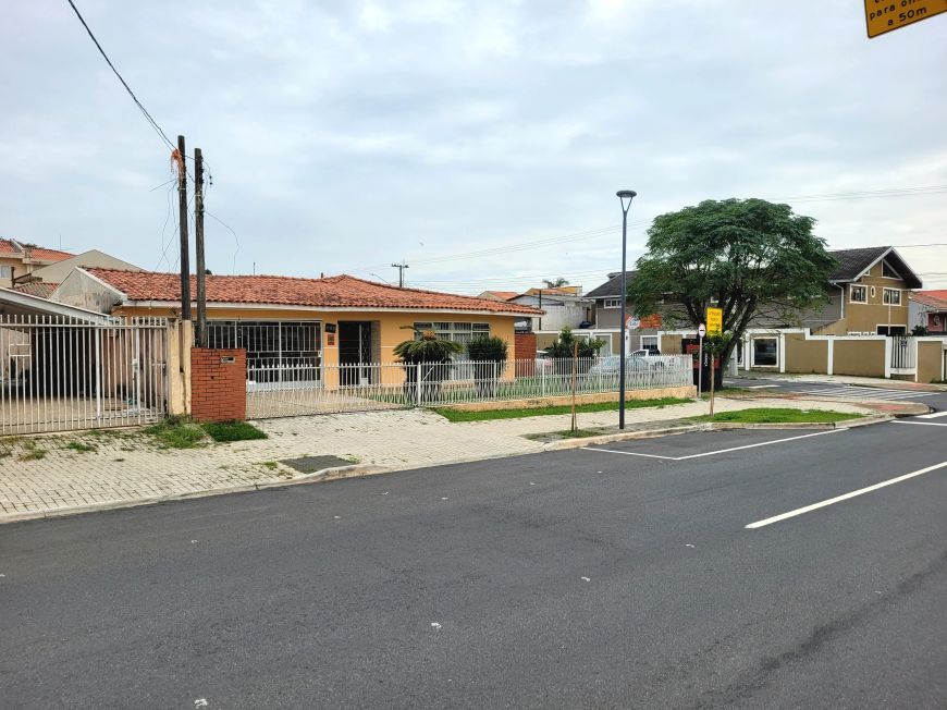 Casa comercial Cajuru 235m2