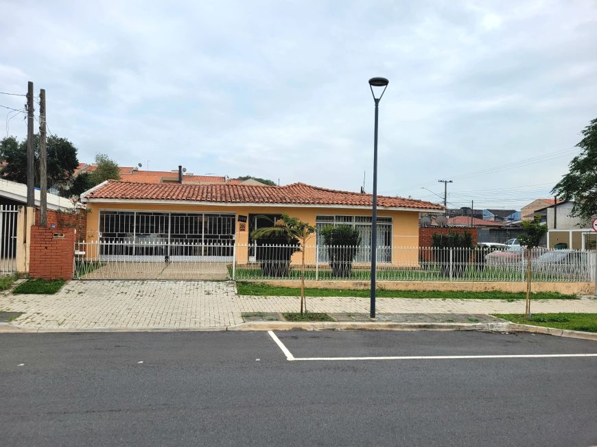 Casa comercial Cajuru 235m2