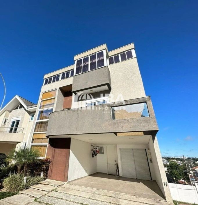 CASA COM 4 SUÍTES EM CONDOMÍNIO NO UBERABA