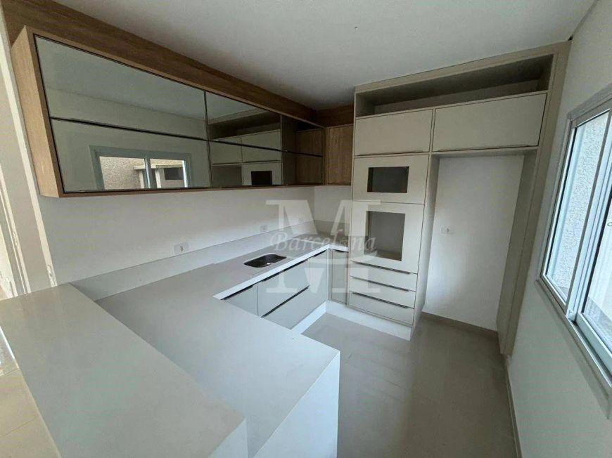 SOBRADO ALTO PADRÃO ÓTIMO ACABAMENTO CHURRASQUEIRA COZINHA PLANEJADA PISCINA BAIRRO CAMPO COMPRIDO