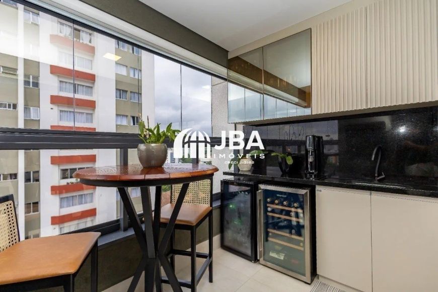 APARTAMENTO COM EXCELENTE VISTA DA CIDADE