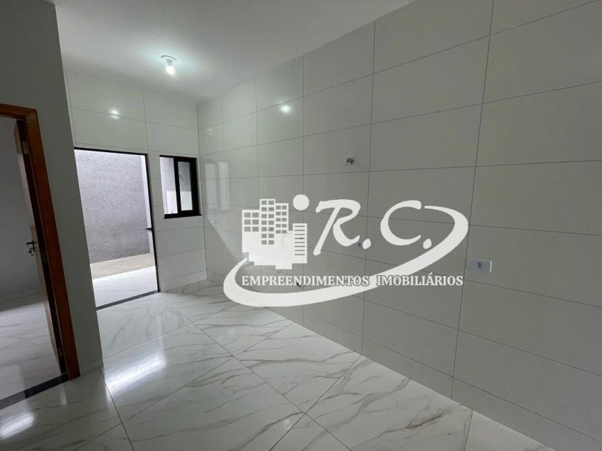 RC Imóveis vende casa no Sitio Cercado
