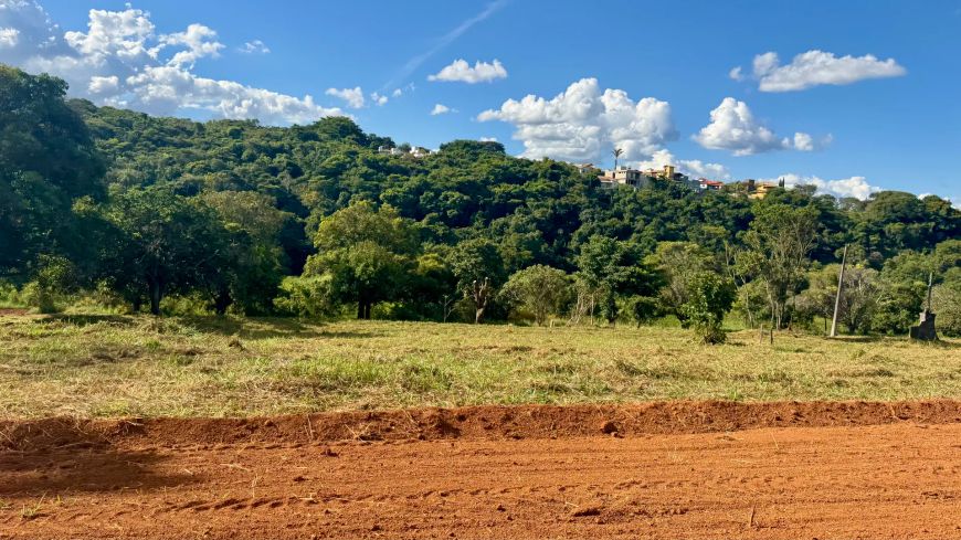 Condomínio Jardim das Acácias em Lagoa Santa, Lotes de 360 metros - Imperdível!