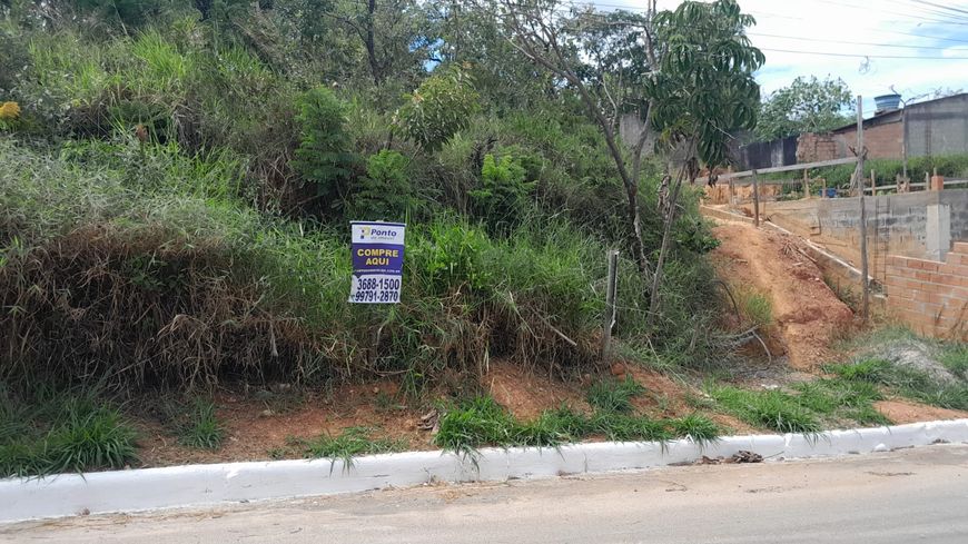 Lote no Bairro Lundcéia