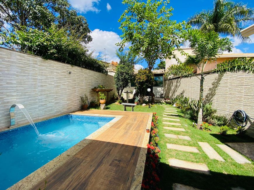 Casa para venda com 185 metros quadrados com 3 quartos em Lundceia II - Lagoa Santa - Minas Gerais