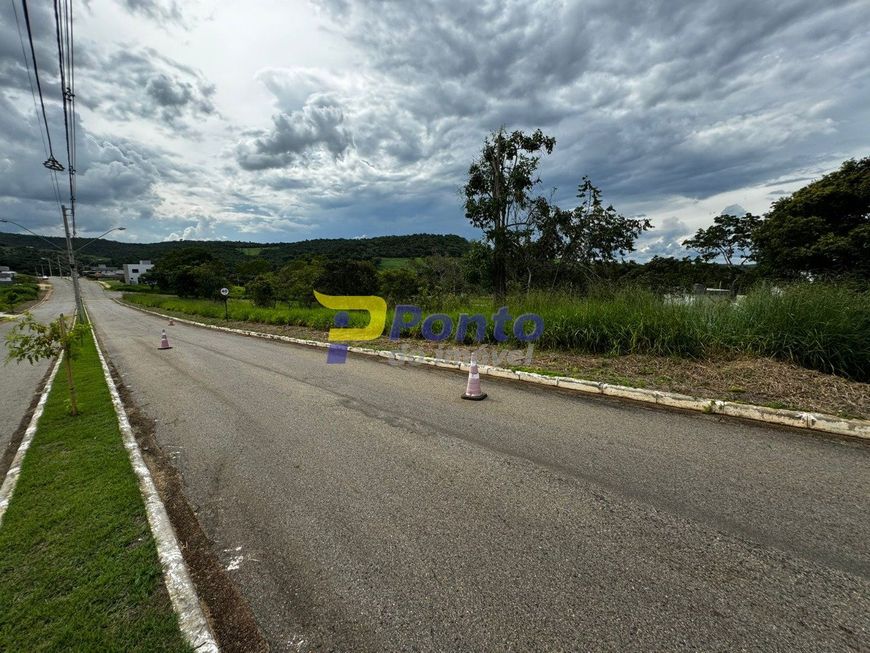 Lote no Condomínio Versailles Ville de France