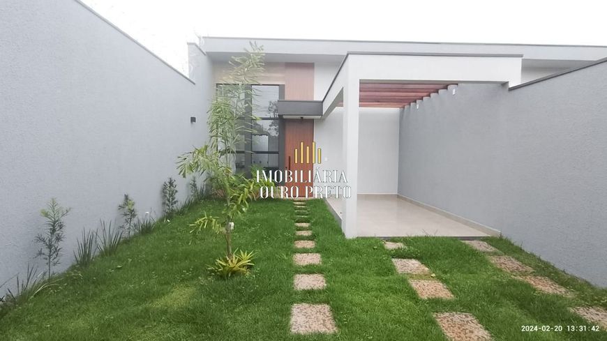 Casa á venda no Bairro Lagoa Santa.