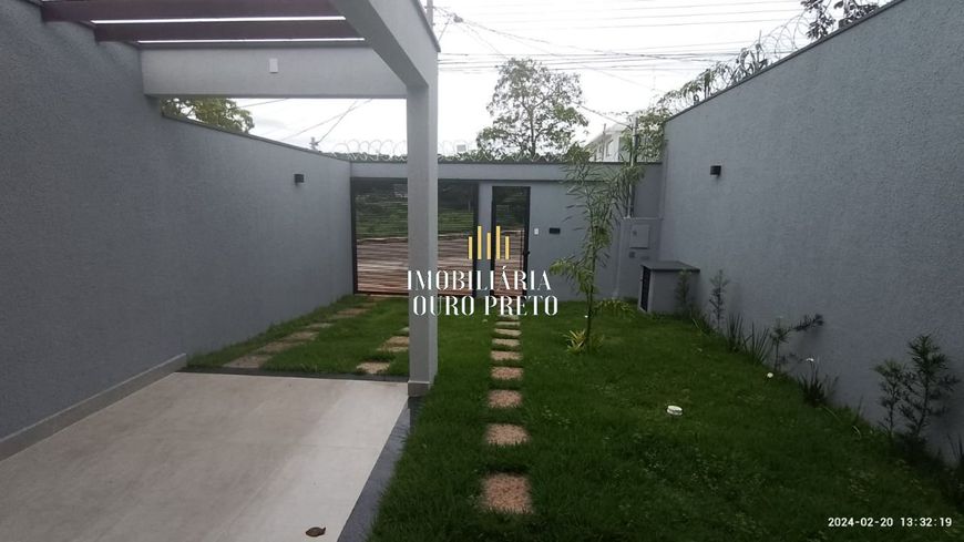 Casa á venda no Bairro Lagoa Santa.