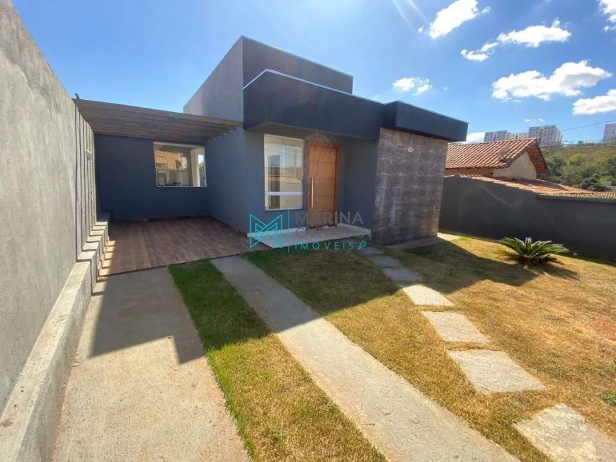 Casa com 3 quartos à venda, 100 m² por R$ 659.000 - Vila Rica - Lagoa Santa/MG