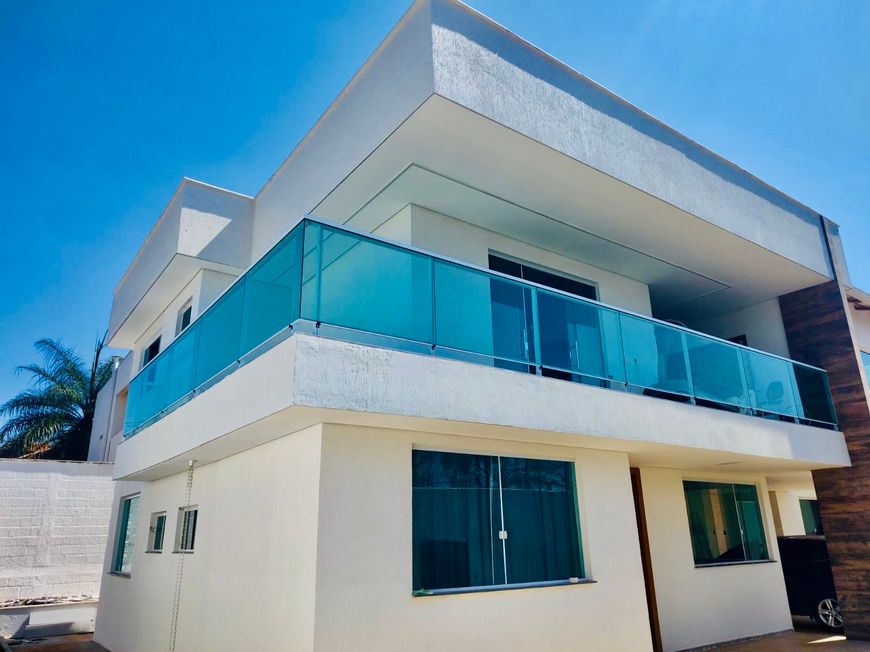Casa para venda tem 376 metros quadrados com 4 quartos em Sion - Belo Horizonte - MG