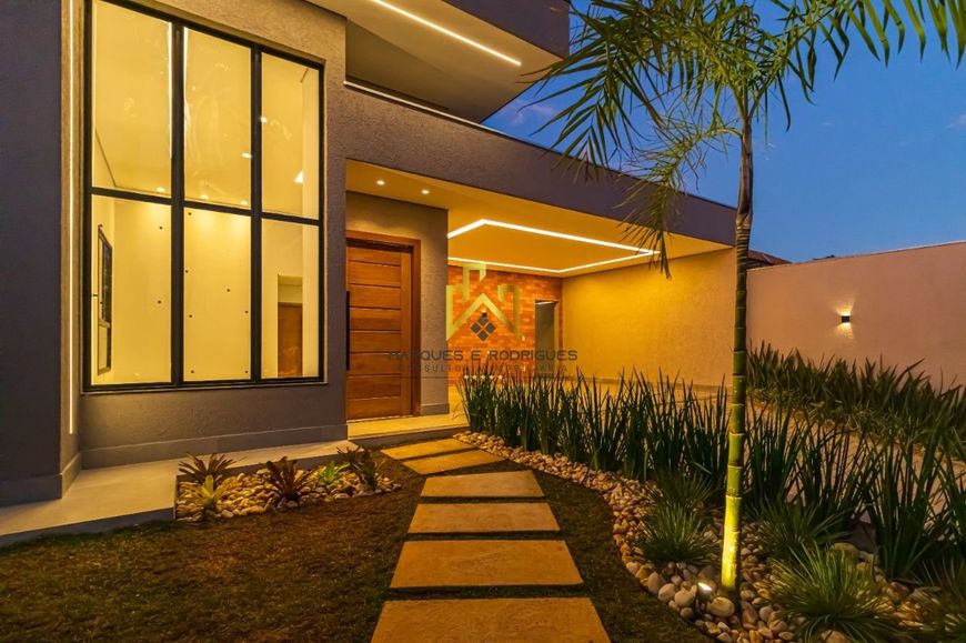 Excelente oportunidade no Bairro Residencial Redenção, Casa com uma localização privilegiada!!!