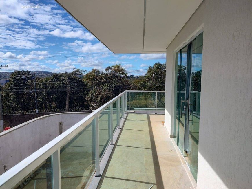 Casa 04 quartos com 376m3 de construção no Praia Angélica II na cidade de Lagoa Santa